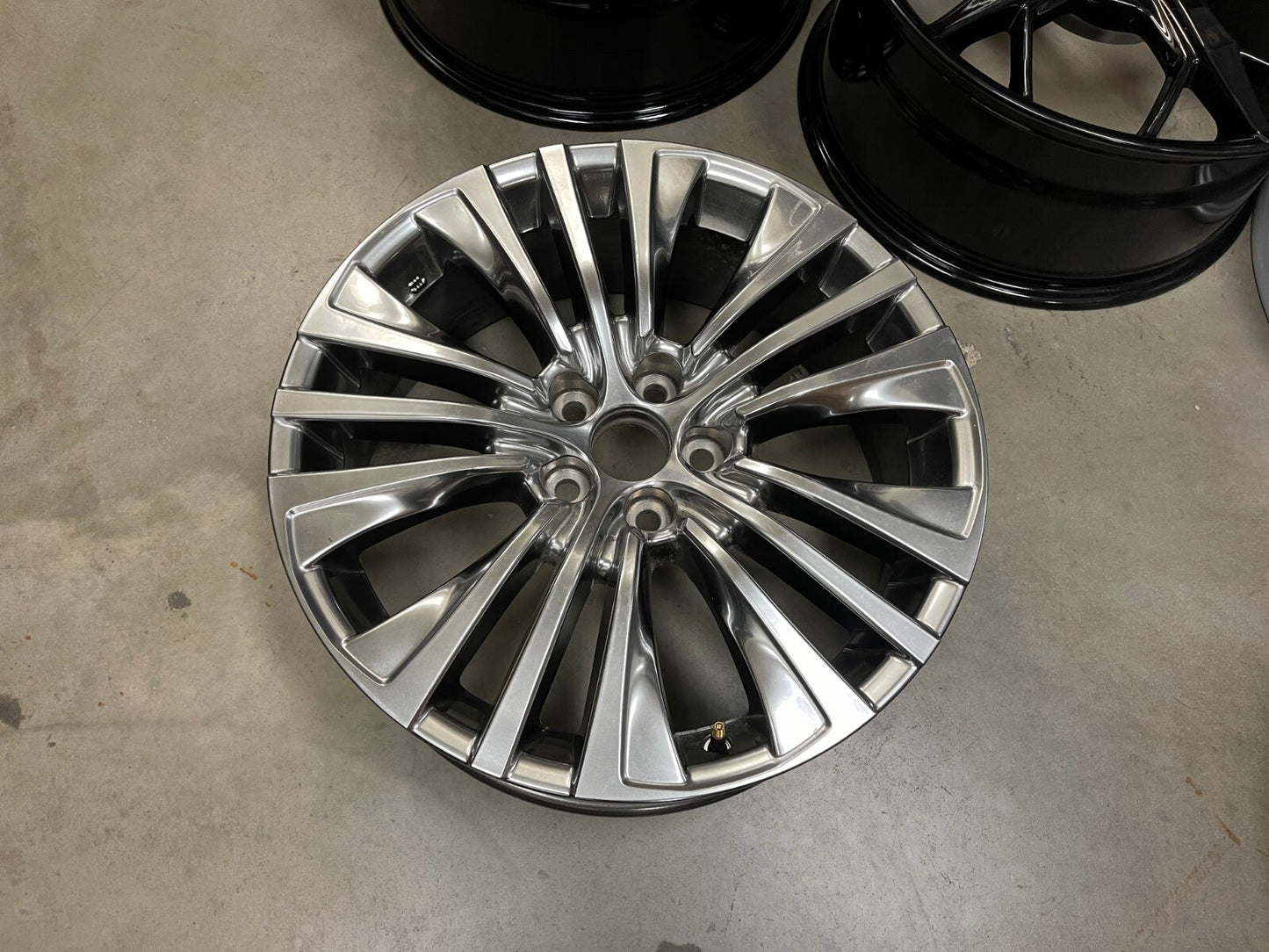 19" Toyota Venza OEM rim wheel Rav4 Sienna CH-R 2021 2022 2023 2024 2025