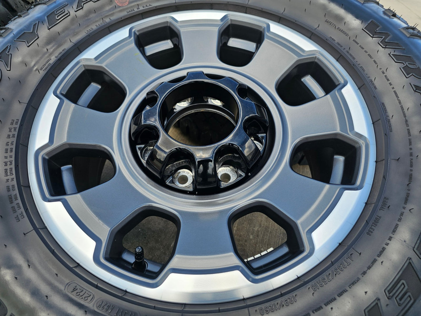 18" Ford F-250 F-350 OEM TREMOR rims wheels 10482 tires SET DURATRAC R/T 35"