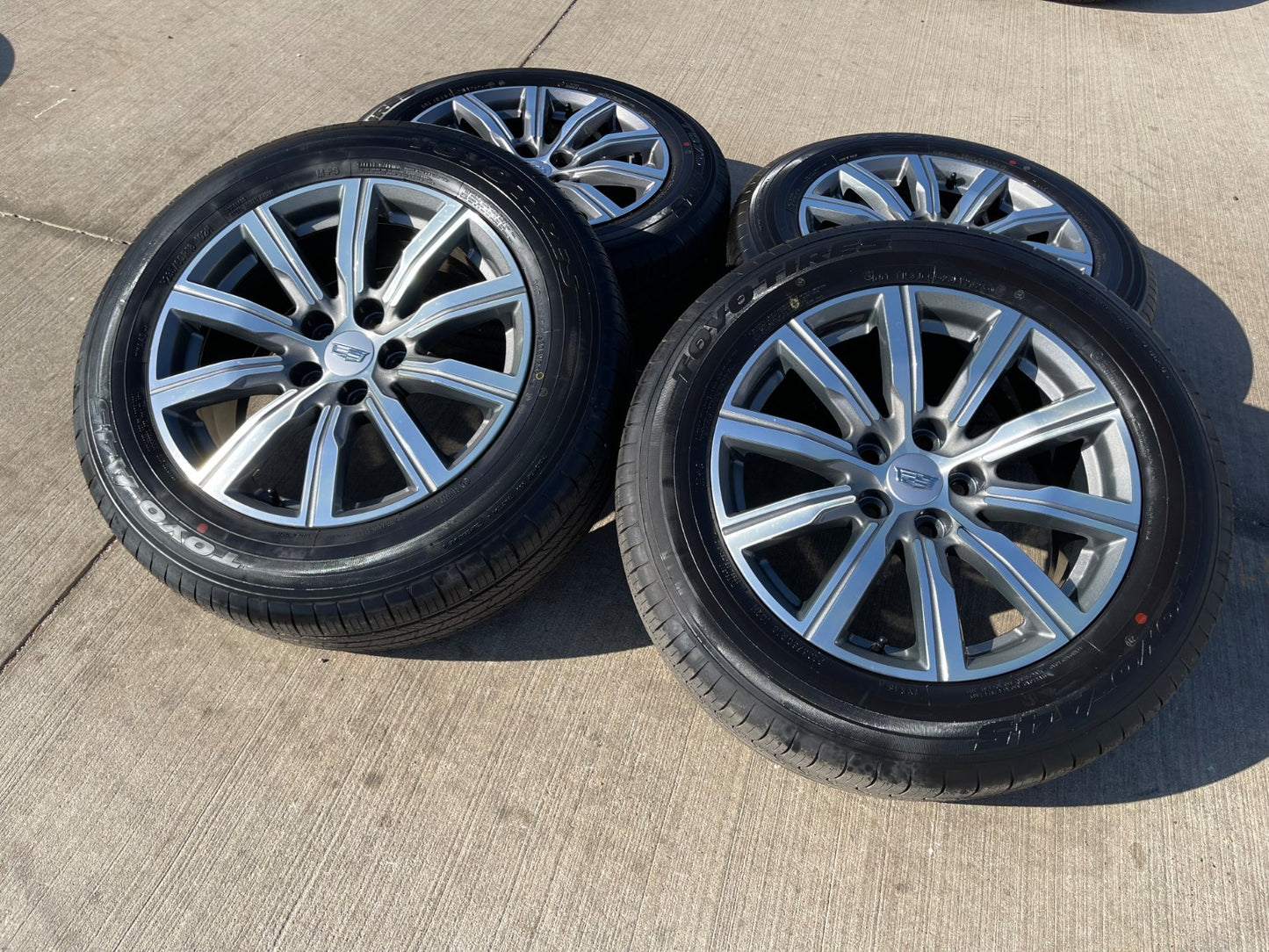 18" Cadillac XT4 OEM 4820 wheels rims 2023 2024 2025 2026 NEW