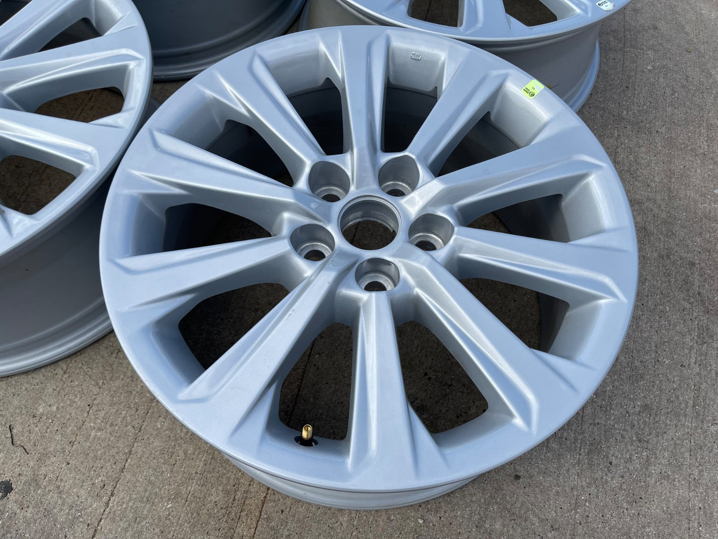 18" Toyota Grand Highlander OEM 10525 wheels rims Lexus TX350