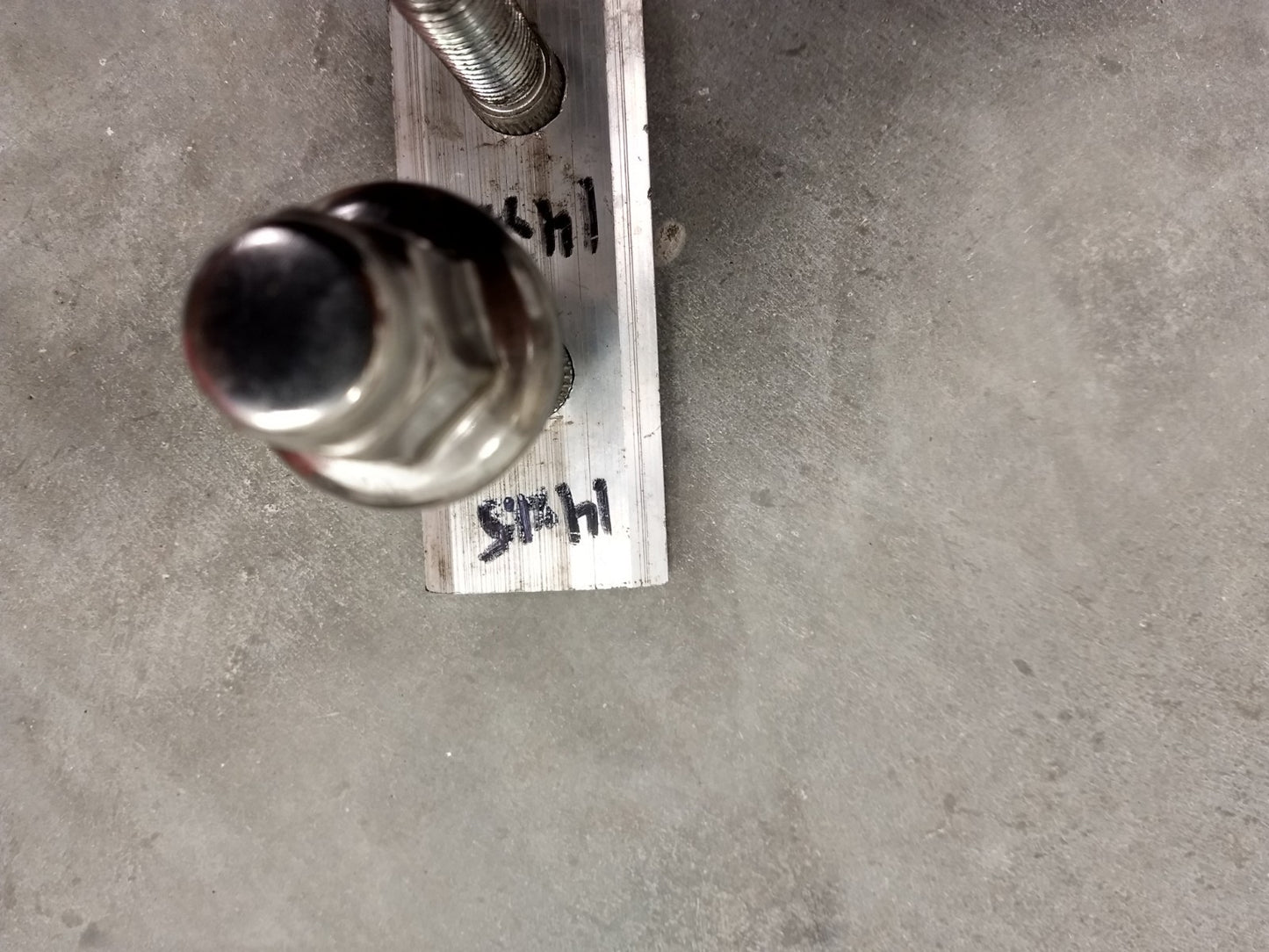 20) 14x1.5 OEM Toyota Tundra lug nuts washer polished LX570 Sequoia Land Cruiser