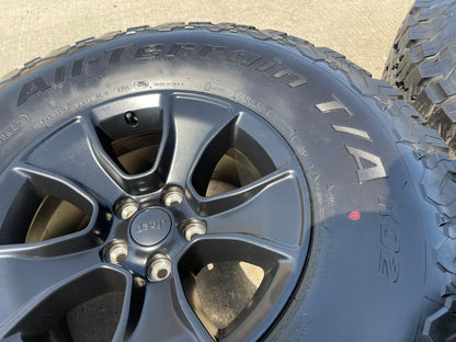 (4) 17" Jeep Wrangler Rubicon OEM 96226 wheels rims Gladiator BFG KO2 37" NEW