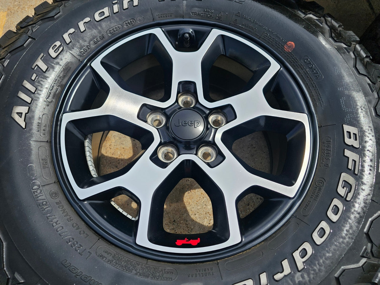 17" Jeep Wrangler Rubicon OEM 9218 Black wheels rims Gladiator BFG 33"
