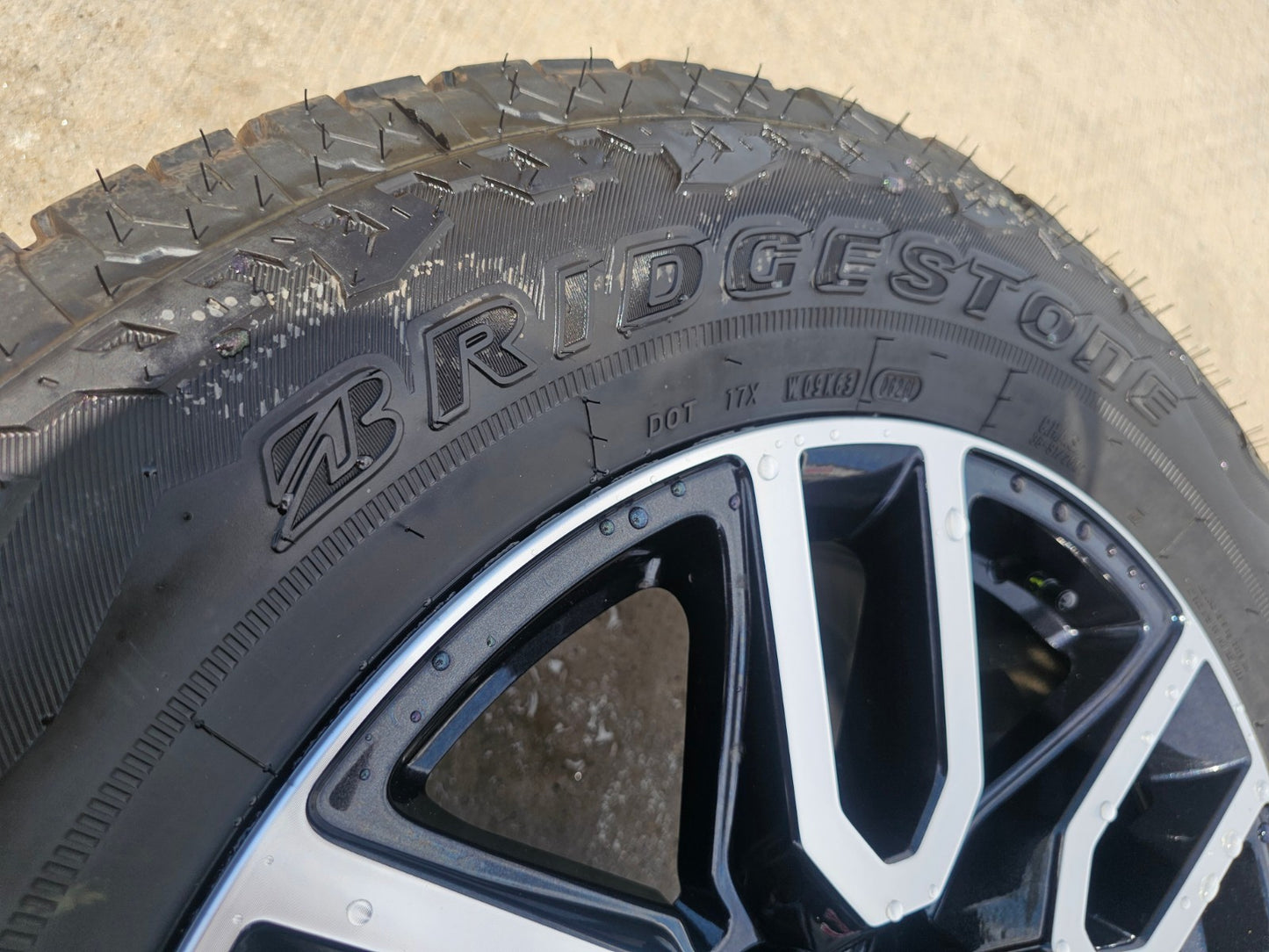 20" GMC Sierra Yukon AT4X Silverado OEM 5914 wheels rims SET BRIDGESTONE SET NEW