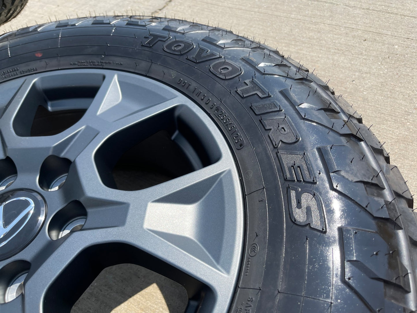 18" Toyota Tacoma TRD OEM 10544 wheels rims Land Cruiser Tundra TOYO A/T3 NEW