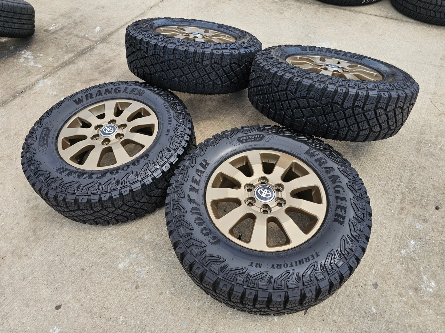 18" Toyota Land Cruiser OEM TRD wheels rims 95952 SET Tundra Sequoia BRONZE NEW