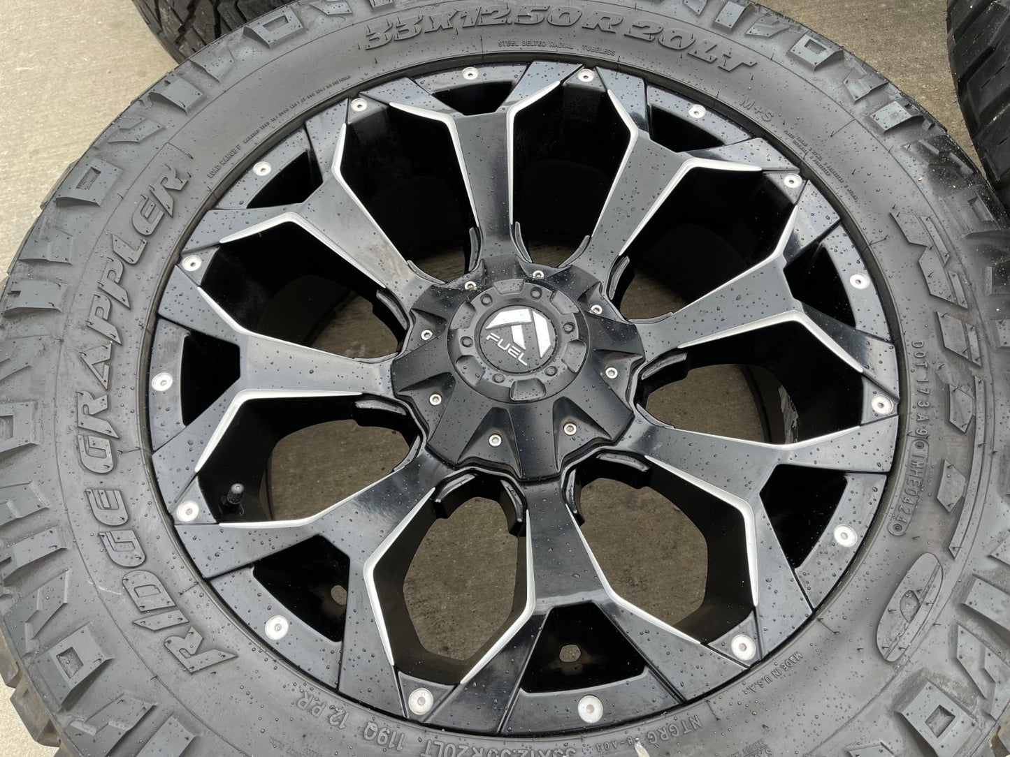 20" 20x9 FUEL Assault D546 Toyota Tundra TSS TRD wheels rims 5x139 5x150 NITRO