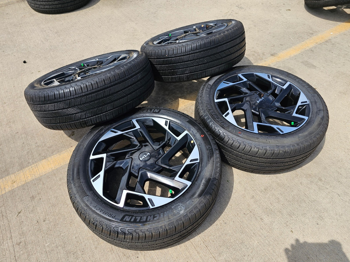 19" Kia Sportage Telluride OEM wheels rims tires Sorento Sedona NEW
