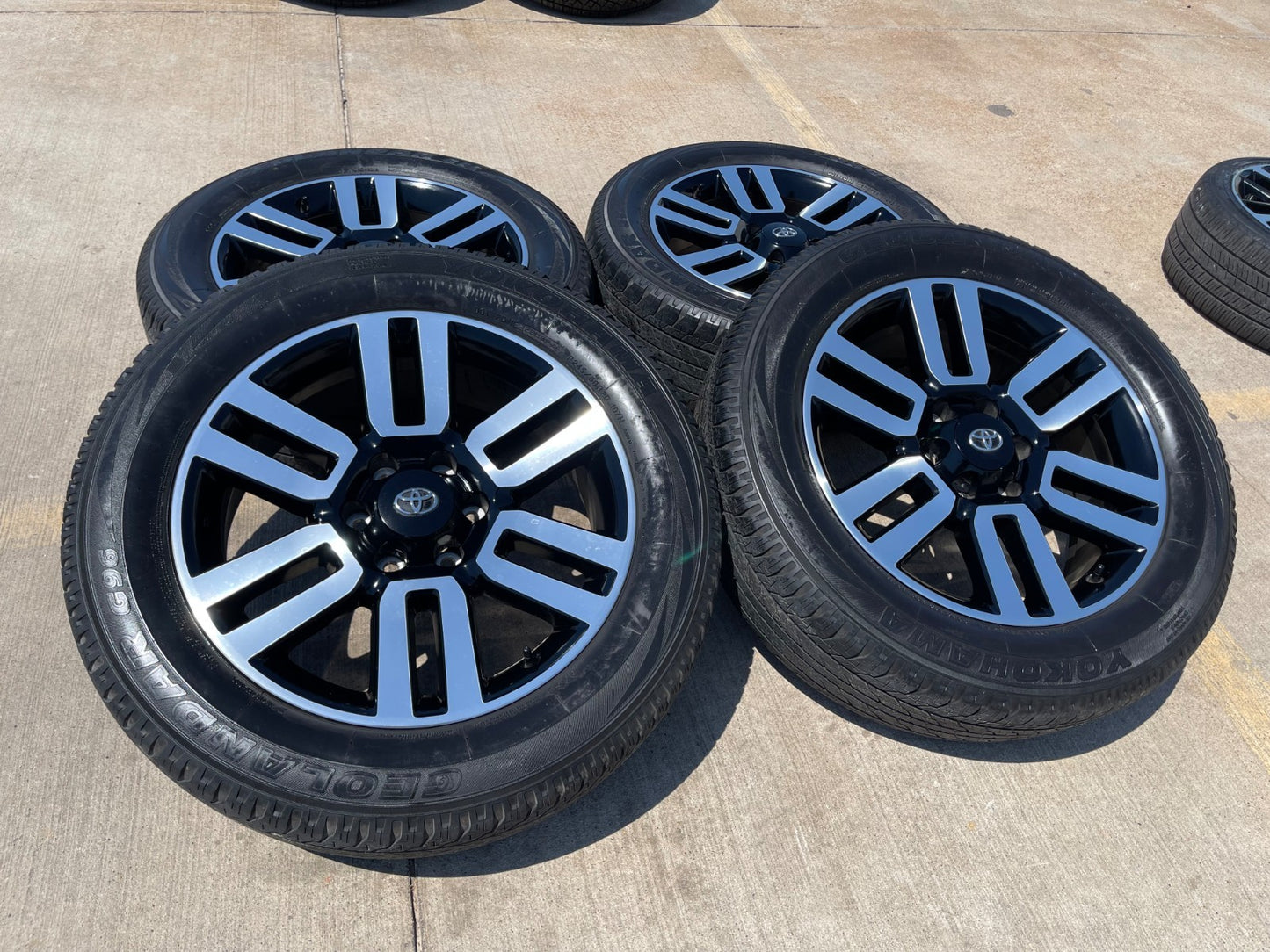 20" Toyota Tacoma 4Runner FJ Cruiser Lexus OEM 69561 wheels rims GREAT DEAL !!!!