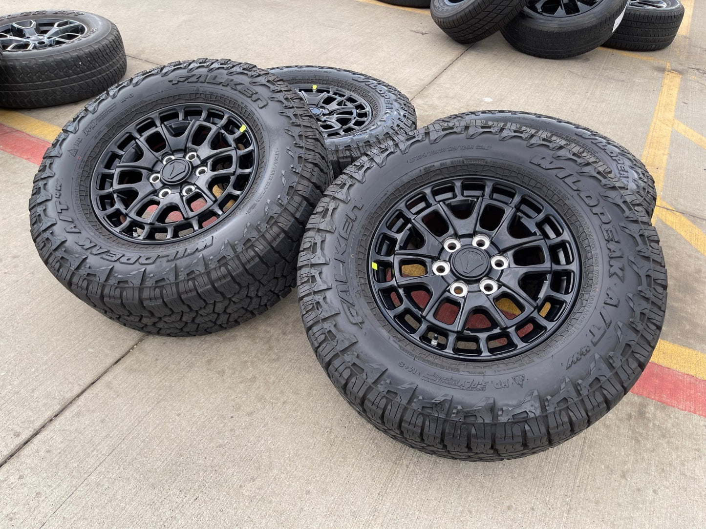 18" Toyota Tundra TSS T FORCE TRD OEM black wheels rims Sequoia 2025 NEW 35"