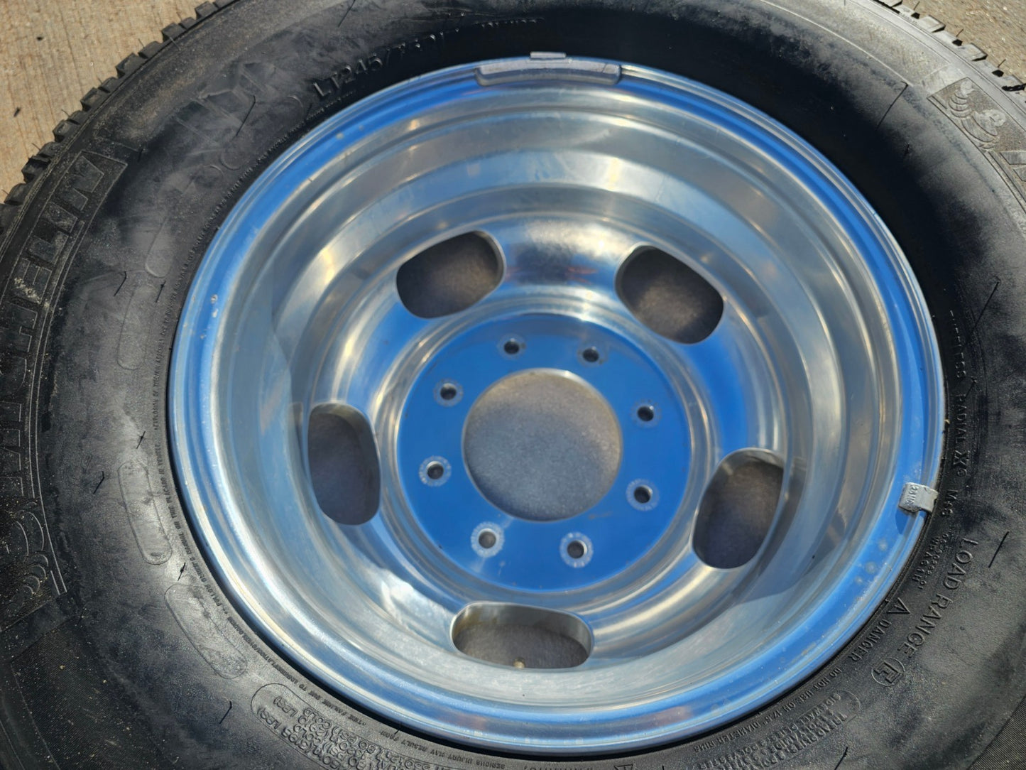 17" Ford F-350 Dually OEM rim wheel 10478 tire MICHELIN NEW