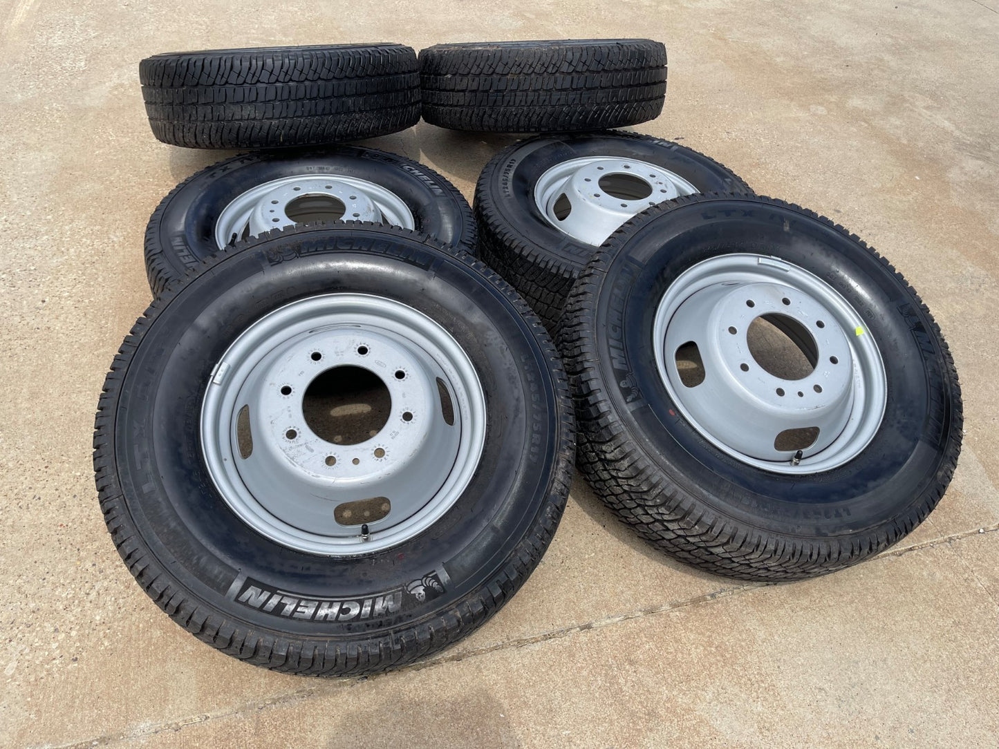 (6) 17" Ford F-350 Dually OEM rims wheels 3615 99016 tires SET MICHELIN A/T NEW