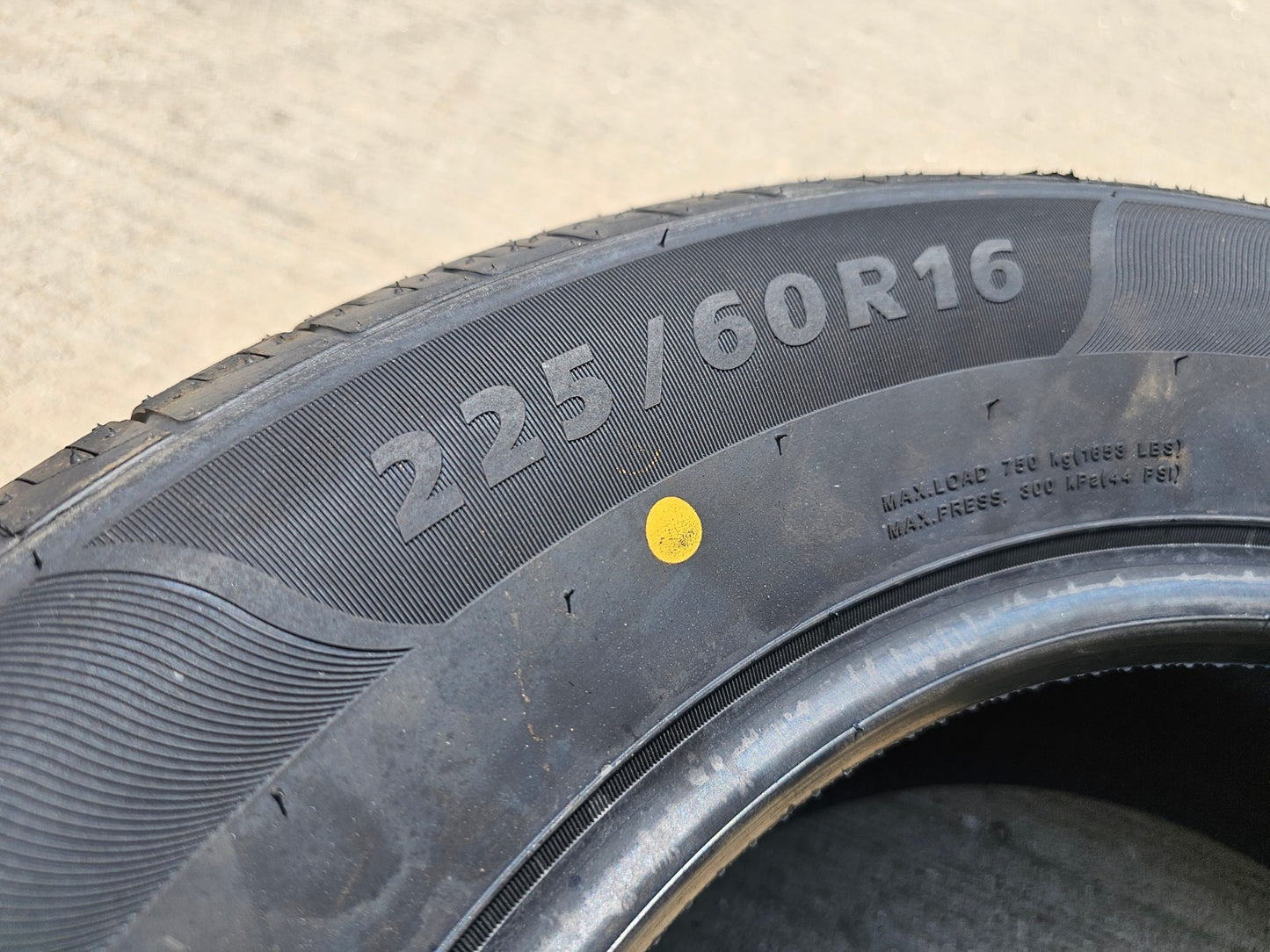 (1) 225/60/16 Advanta ER-800 tire 225/60R16 98H NEW