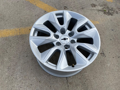 20" Chevy Silverado 1500 Tahoe Suburban OEM 5915 5916 wheel rim