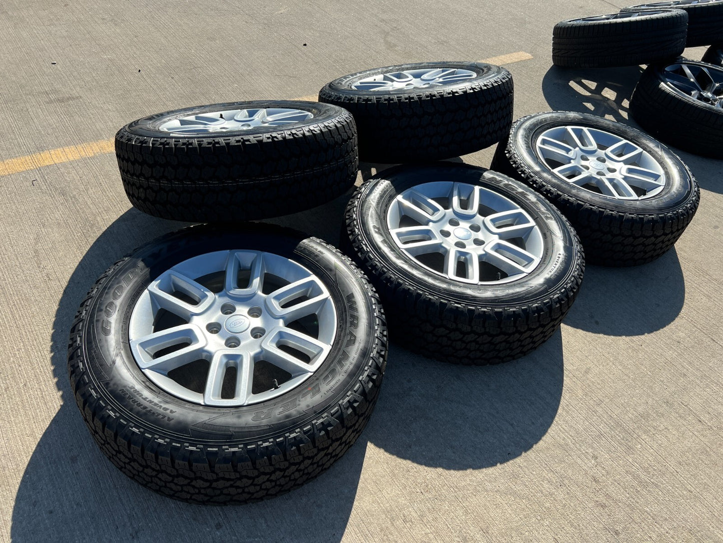 19" Land Rover DEFENDER Range Rover OEM wheels rims 72350 A/T 2023 2024 2025 NEW