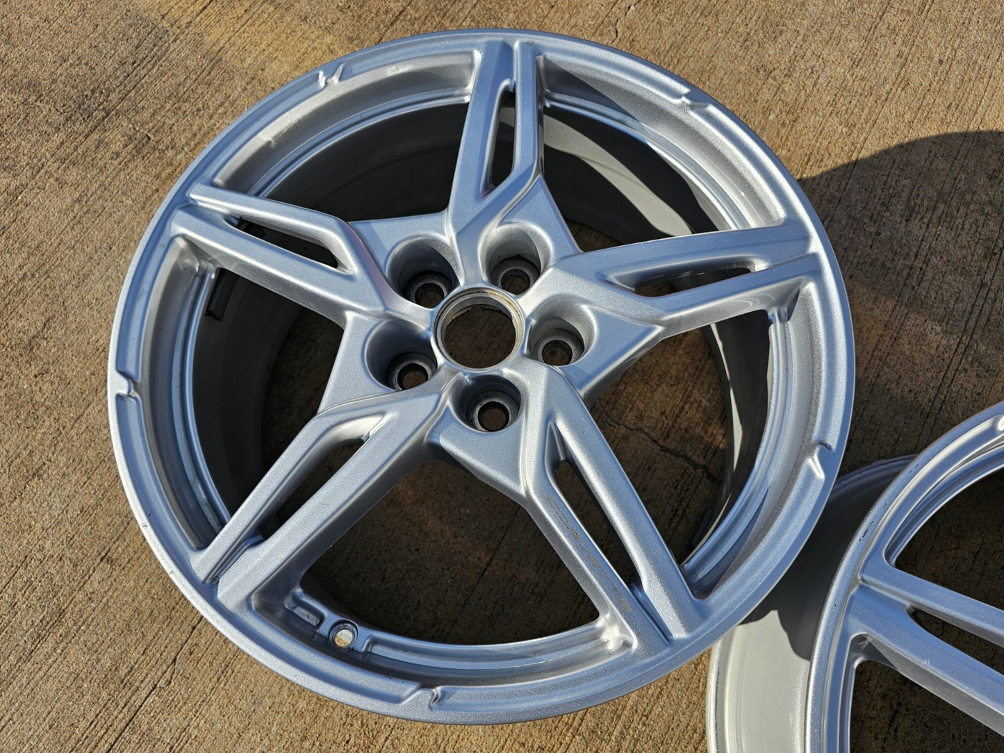 19" Chevy Corvette C8 OEM wheel rim 14007 96704 FRONT 2023 2024 2025 2026 NEW