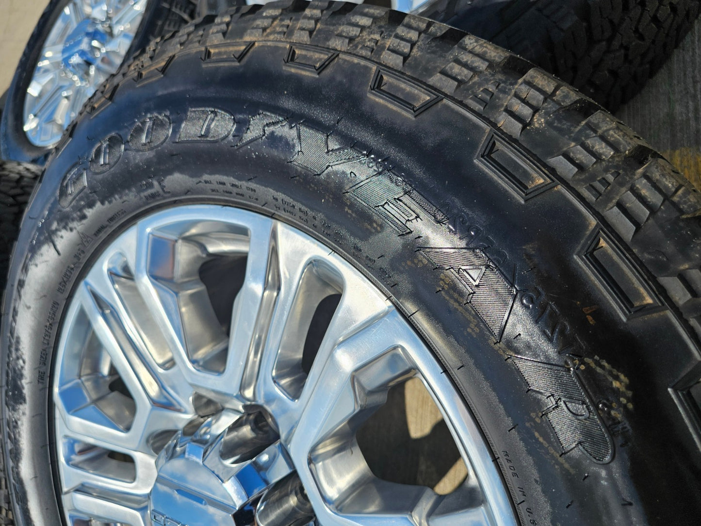 20" GMC Sierra Denali 2500 3500 OEM 5957 wheels rims tires 2024 2025 2026 NEW