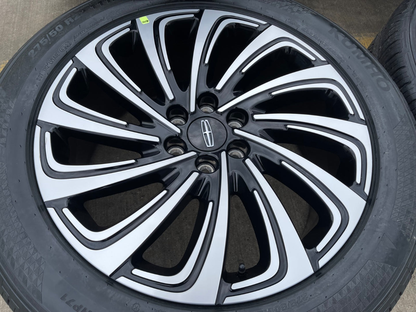 22" Lincoln Navigator OEM 10666 rims wheels BLACK LABEL 2025 2026 KUHMO NEW