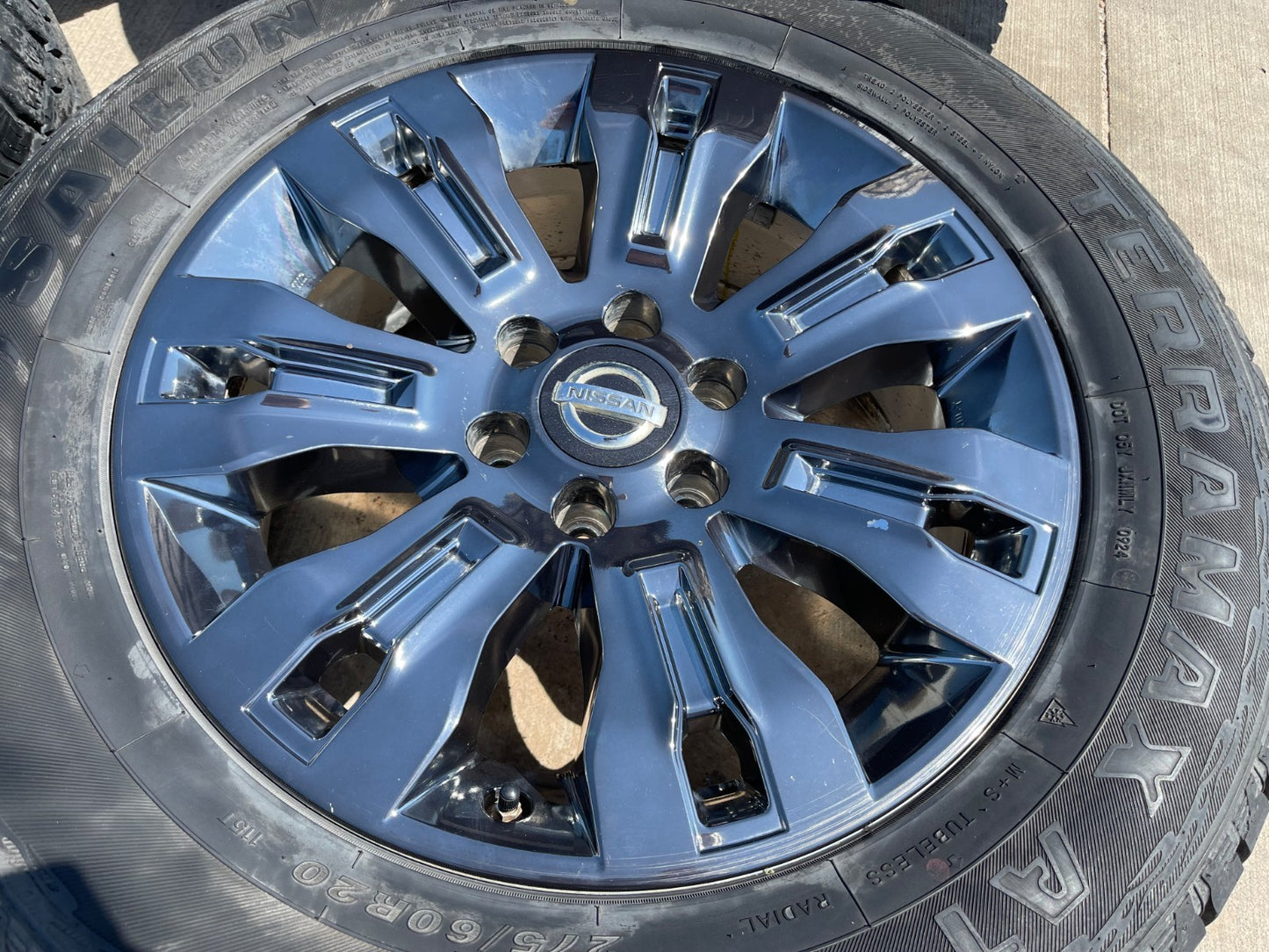 20" Nissan Titan Armada OEM 62704 wheels rims CHROME