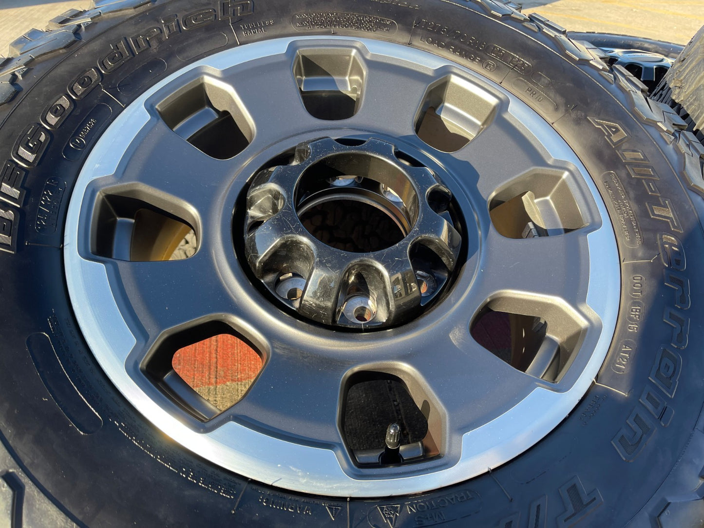 18" Ford F-250 F-350 OEM TREMOR rims wheels 10482 BFG KO2 A/T