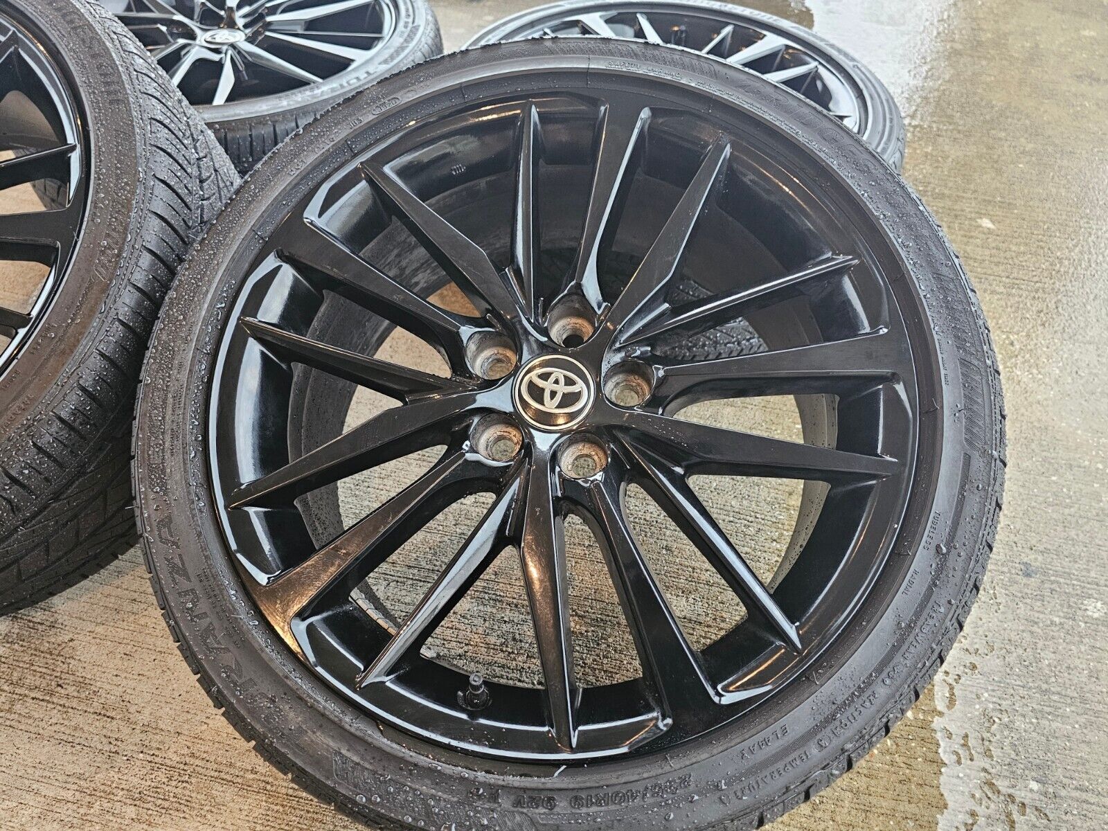 クラウン TOYOTA トヨタ 純正 ホイールロックボルトハブボルト