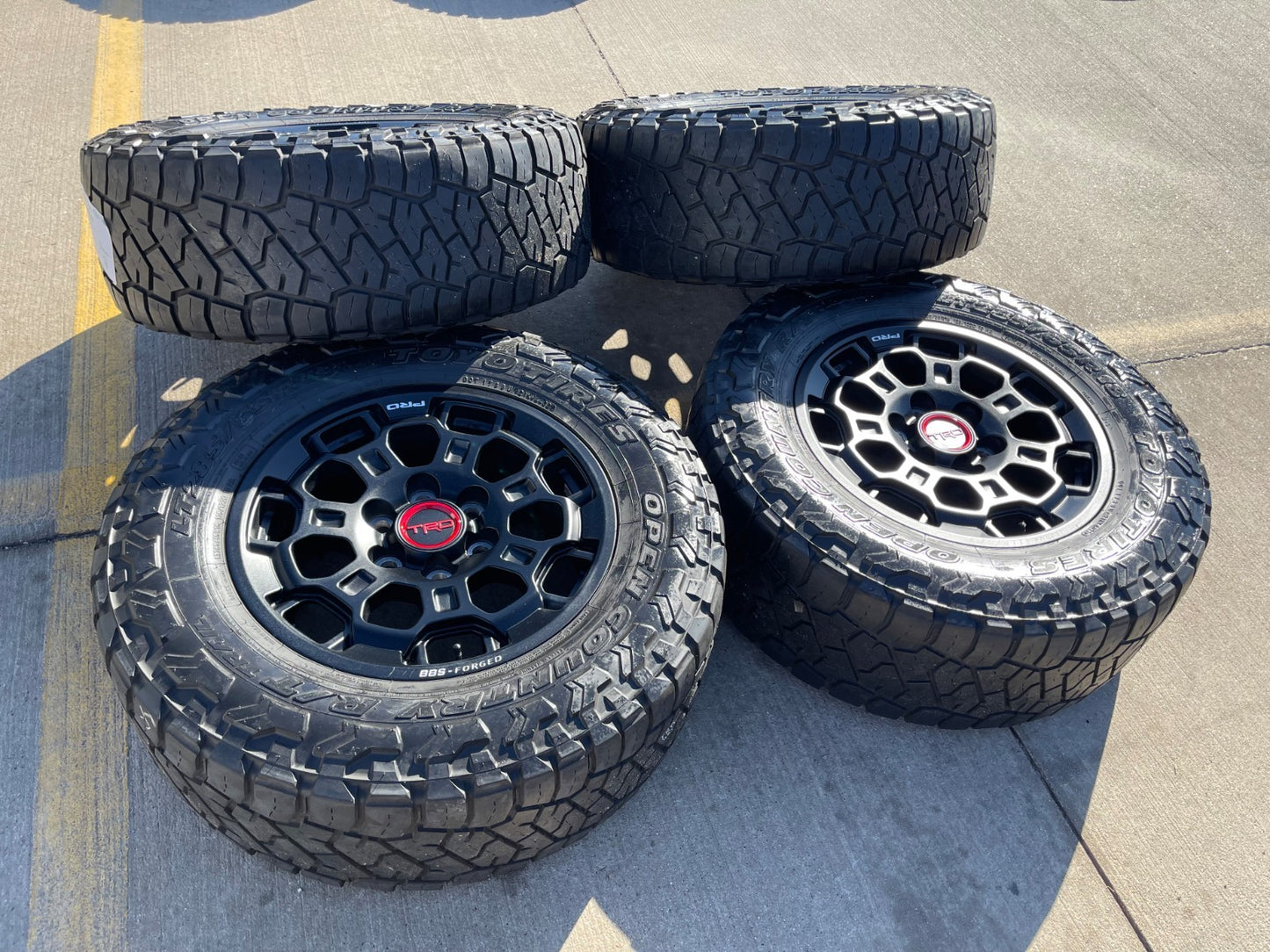 18" Toyota Tundra TRD BBS FORGED OEM 69195 95458 wheels rims Sequoia TOYO R/T