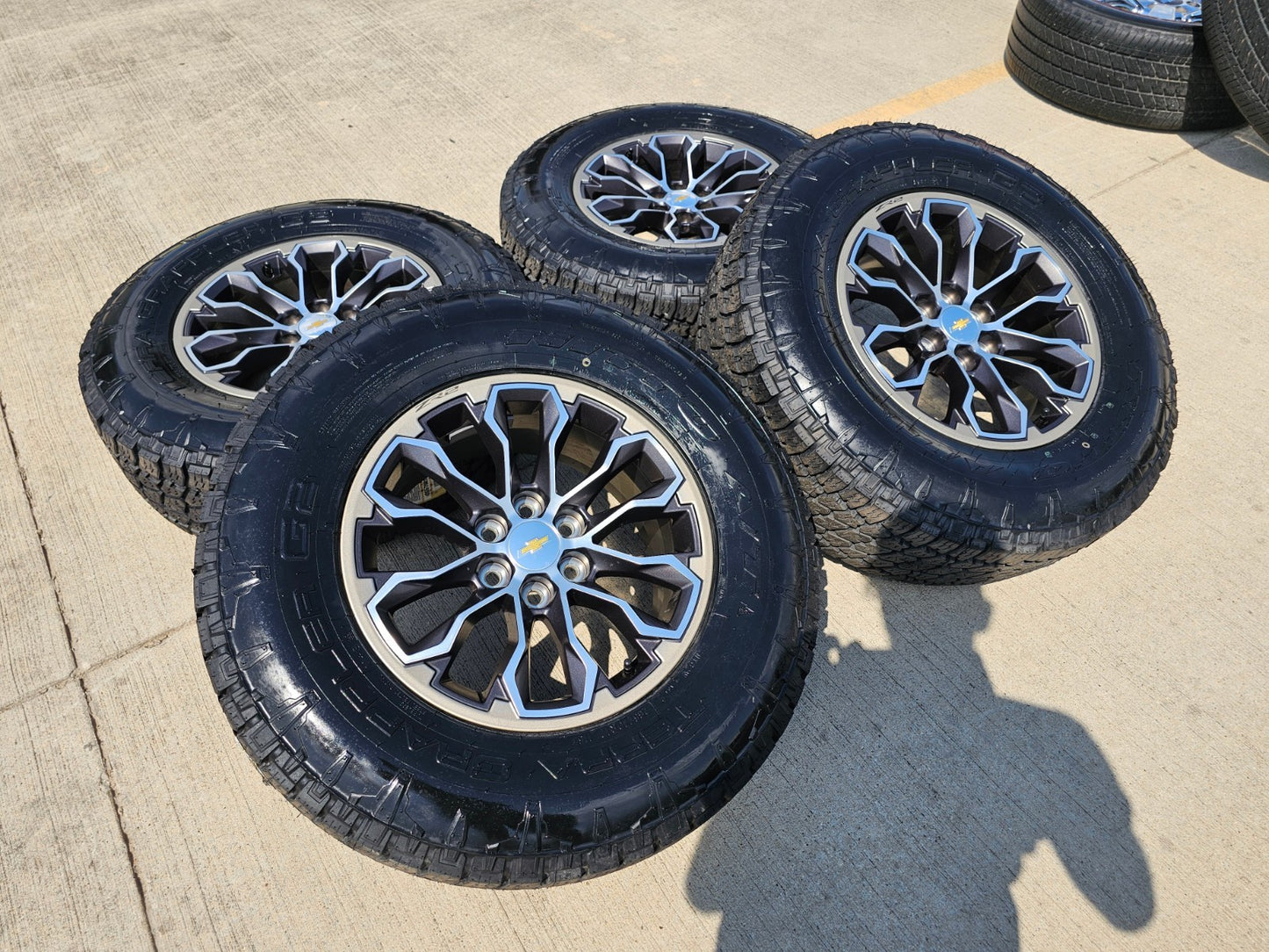 17" Chevy Colorado ZR2 OEM 5891 wheels rims tires GMC Canyon NEW