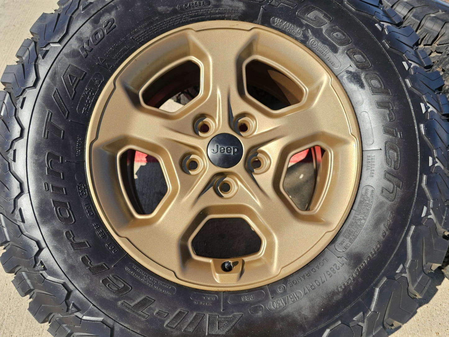 17" Jeep Gladiator RUBICON OEM wheels rims BRONZE Wrangler 9236 SET BFG A/T 33"