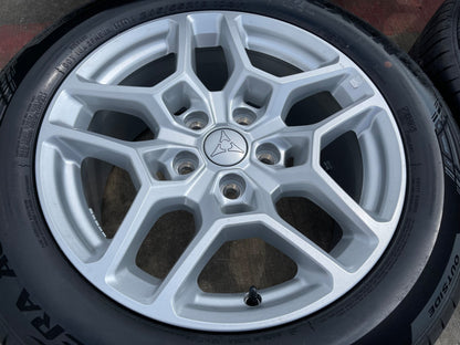 (1) 18" Dodge Charger DAYTONA Challenger EV OEM wheel rim tire