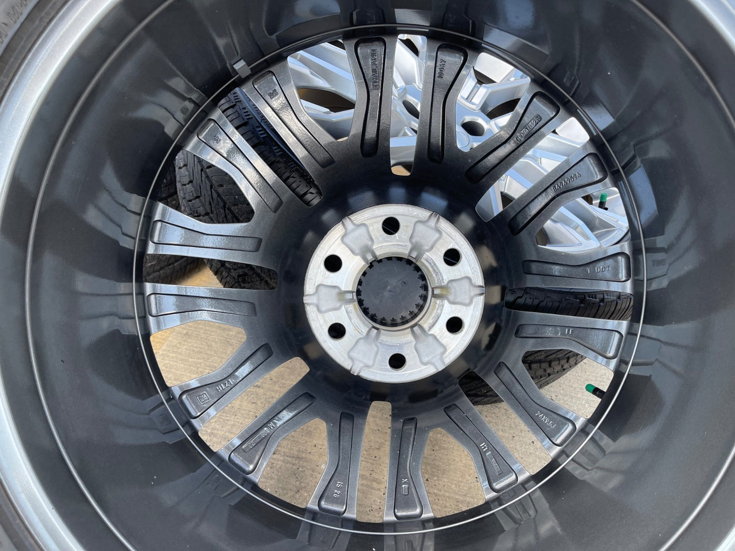 24" GMC Yukon Sierra Denali Chevy Tahoe SET OEM 10067 wheels rims 2026 2027 SET