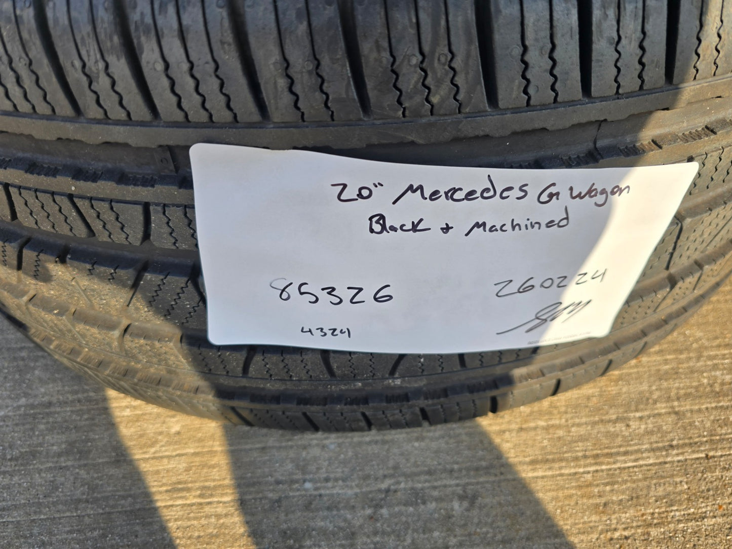 20" Mercedes G Wagon G63 AMG OEM 85326 black wheels rims tires NICE