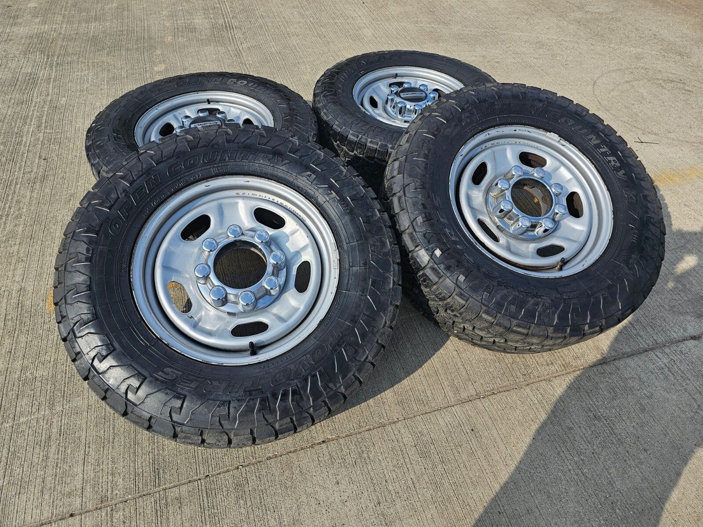 17" Ford F-250 F-350 OEM 3828 wheels rims tires 2022 2023 2024 2025 TOYO A/T3
