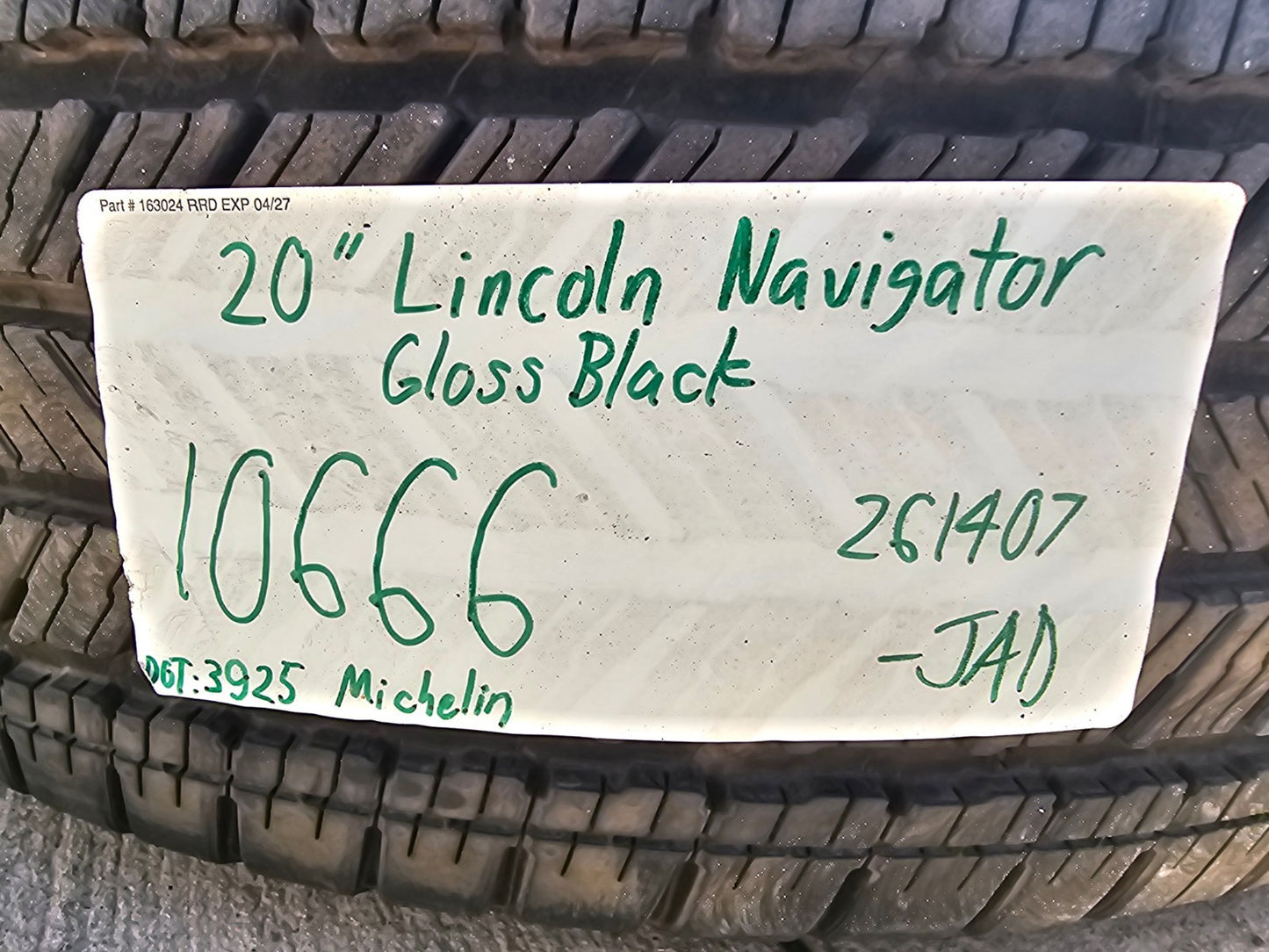 22" Lincoln Navigator OEM 10666 rims wheels BLACK LABEL SET MICHELIN NEW