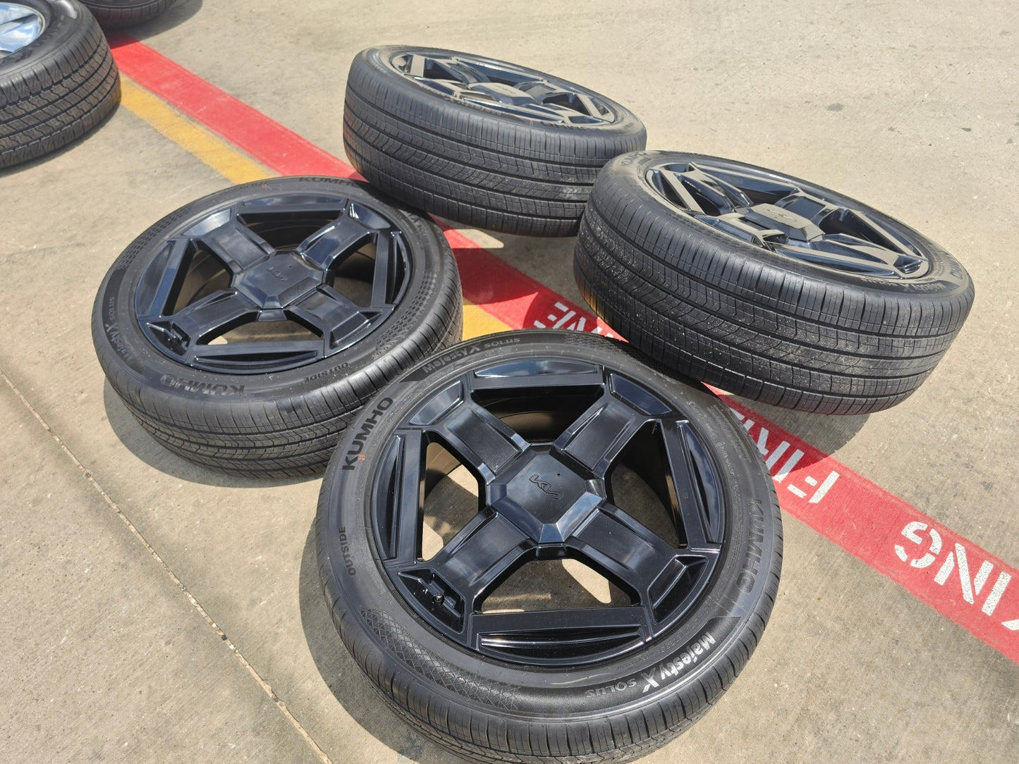 21" Kia Telluride Prestige OEM wheels rims Sorento Sedona SET 2025 2026 2027 NEW