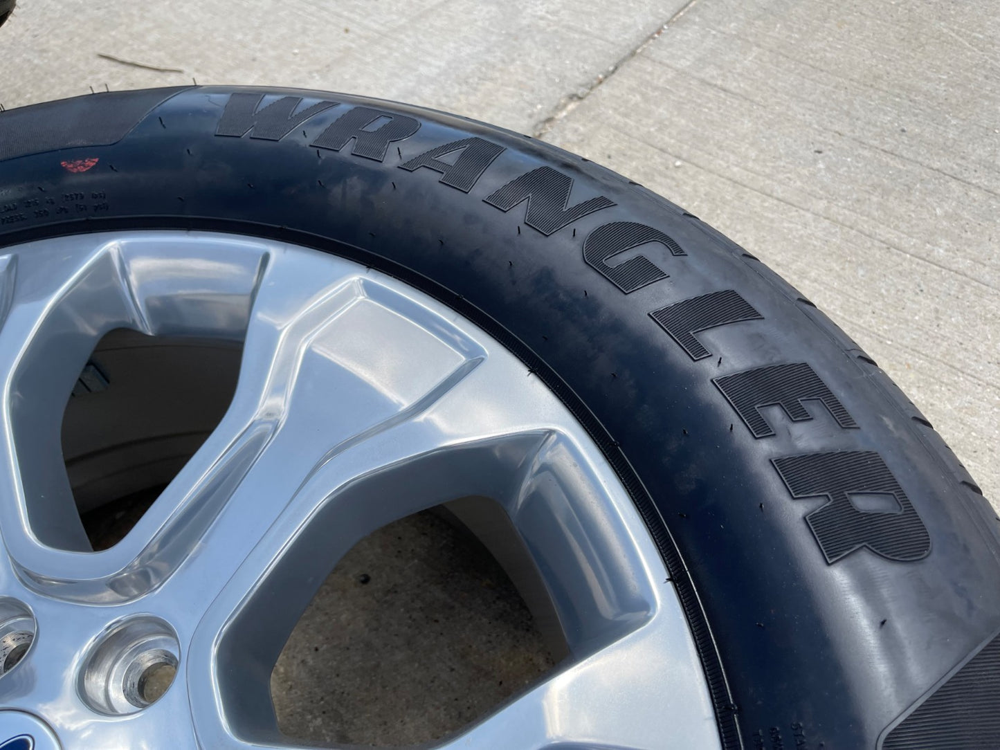20" Ford F-150 PLATINUM OEM rims wheels 10348 SET Expedition tires GOODYEAR NEW