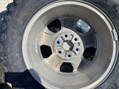 18" Chevy Tahoe Suburban Z71 OEM 5647 5753 wheels tires Silverado 1500