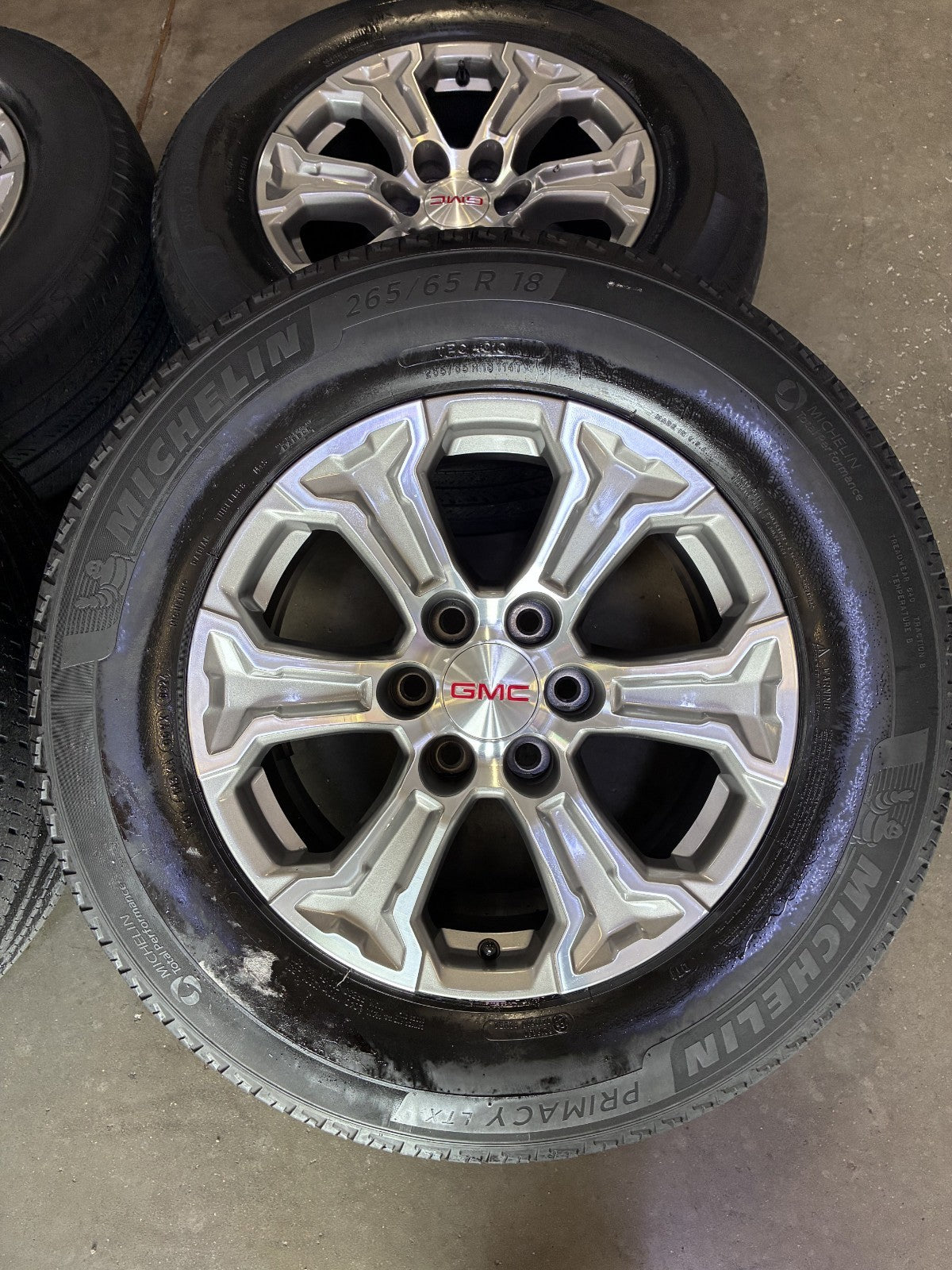 18" GMC Sierra Canyon Chevy Tahoe Colorado OEM 5910 wheels rims 2024 2025 2026