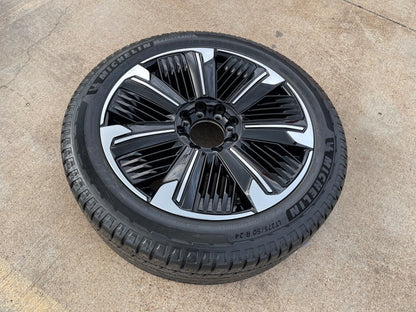 24" Cadillac Escalade IQ EV OEM 8x165 wheel rim Hummer 2500 2025 MICHELIN NEW