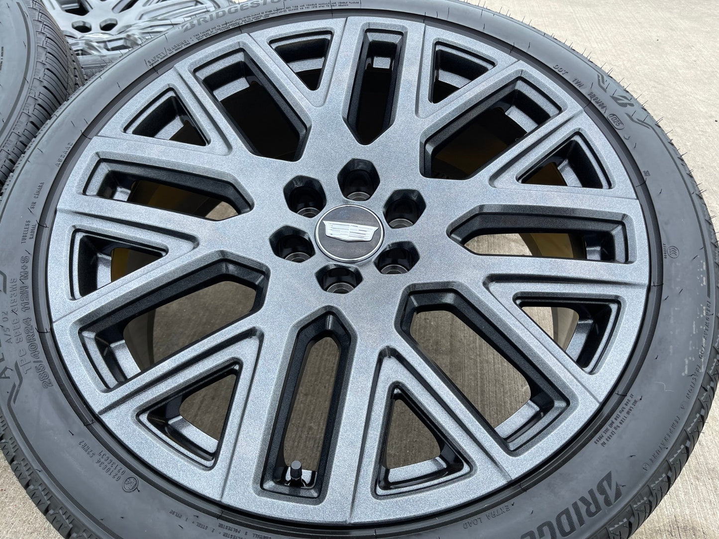 24" Cadillac Escalade Platinum OEM wheels rims tires 2023 2024 2025 2026 NEW