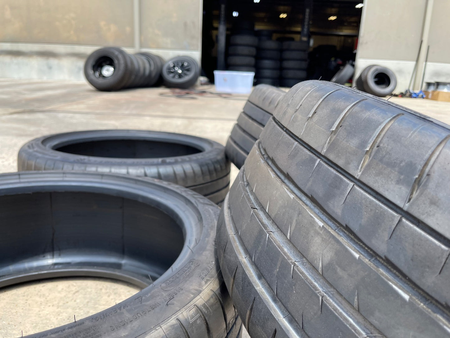 (4) 245/40/19 Michelin Pilot Sport 4S 94Y 245/40R19 tires