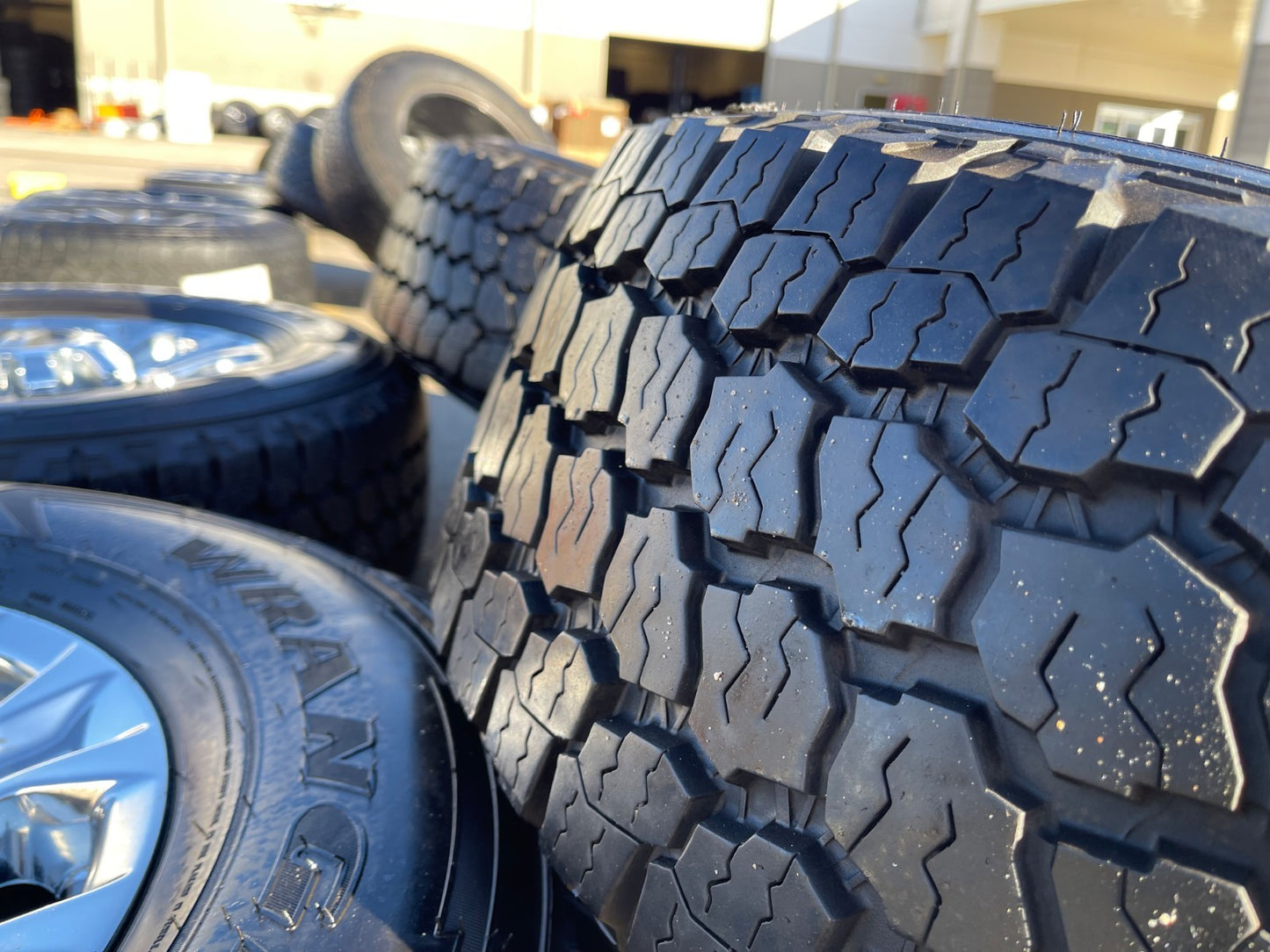 18" Ford F-250 F-350 OEM rims wheels 10097 tires GOODYEAR A/T