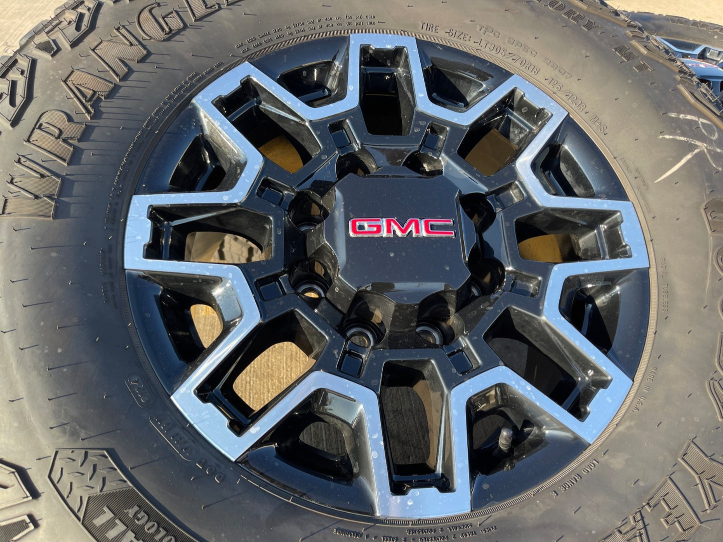 18" GMC Sierra AT4X Chevy Trail Boss 2500 OEM 14136 wheels rims GOODYEAR 35"