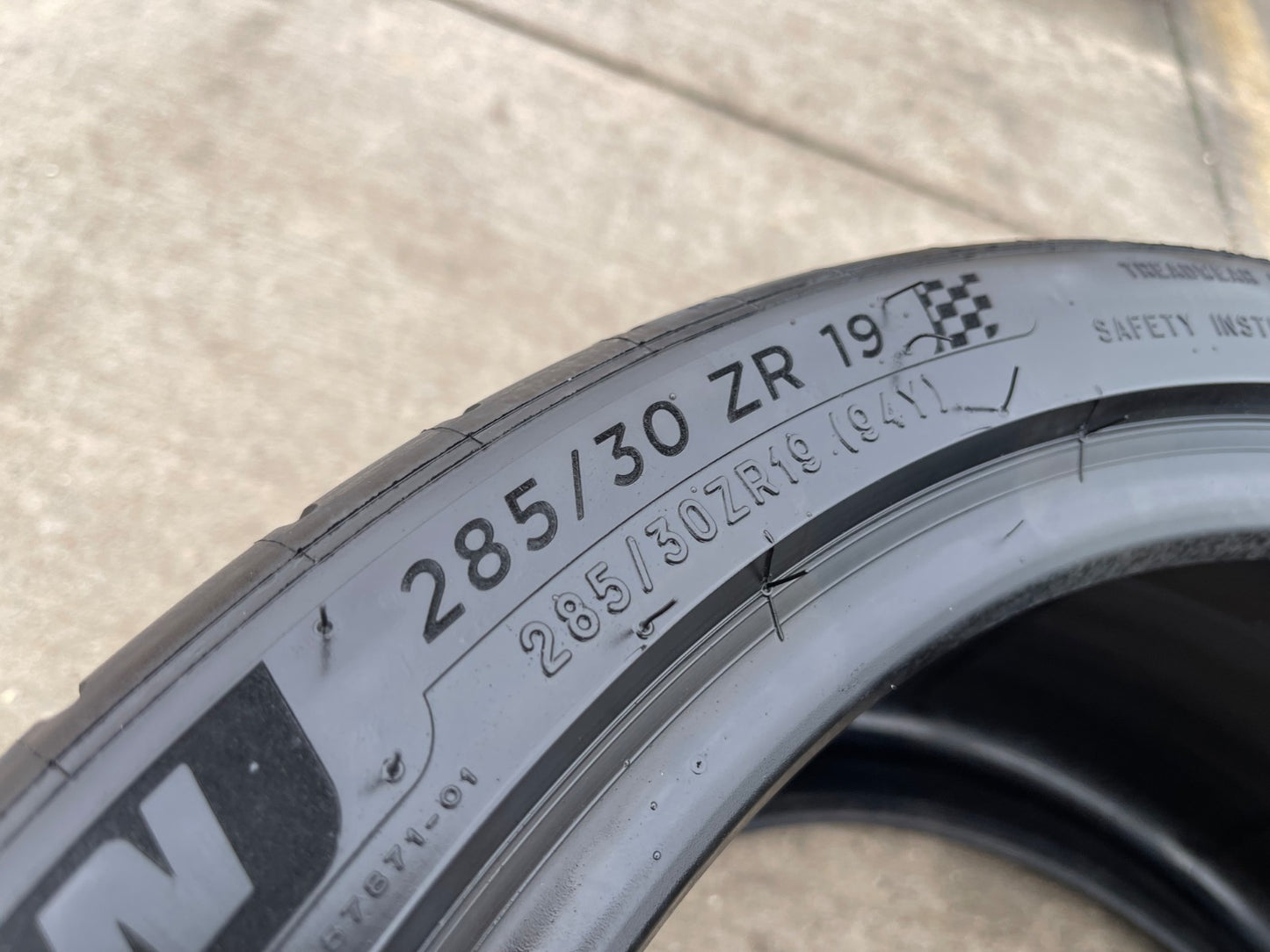 (1) 285/30/19 Michelin Pilot Sport All Season A/S 4 ZP tire 285/30R19 94Y NEW