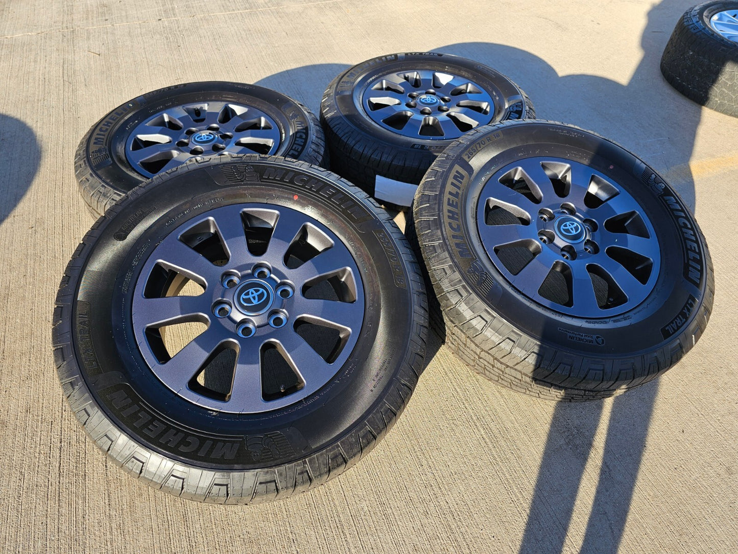 18" Toyota Land Cruiser OEM wheels rims 95952 Tundra Sequoia 2024 2025 2026 NEW