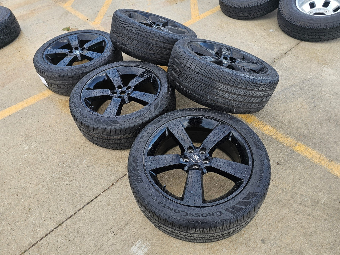 22" Land Rover Range DEFENDER OEM 72353 wheels rims CONTINENTAL 2025 2026 NEW