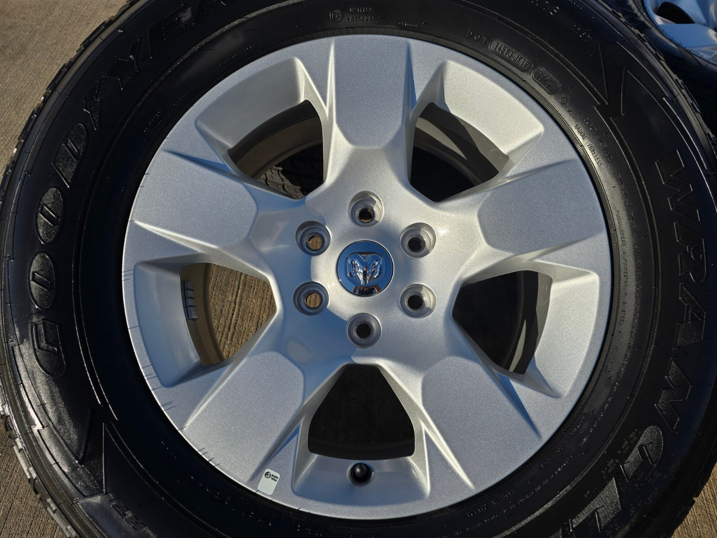 18" Ram 1500 OEM stock 2669 wheels rims 2021 2022 2023 2024 2025 2026 GOODYEAR