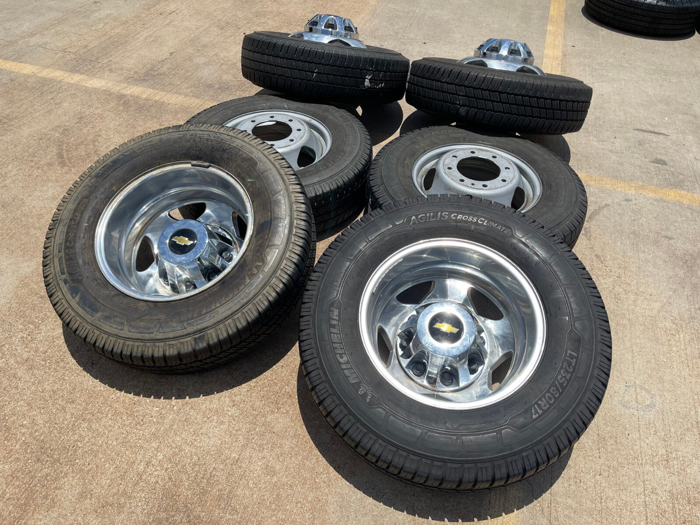17" Chevy Silverado GMC Sierra 3500 Dually rims wheels OEM 5519 5520 MICHELIN