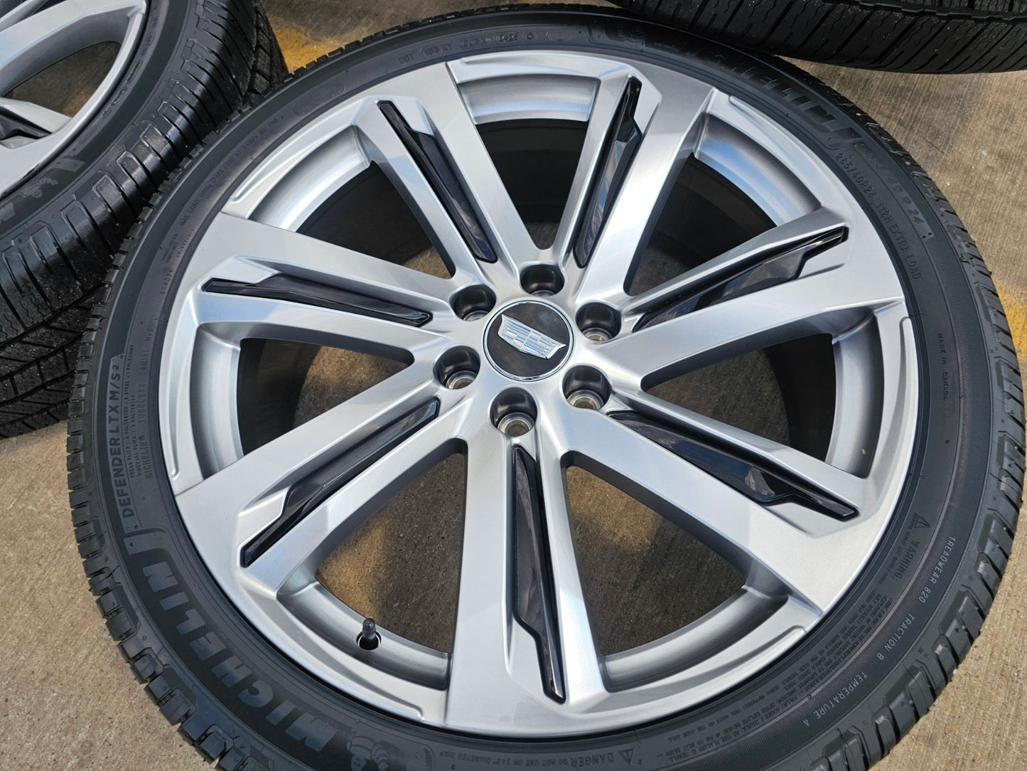 24" Cadillac Escalade V OEM wheels rims 2024 2025 2026 2027 NEW MICHELIN