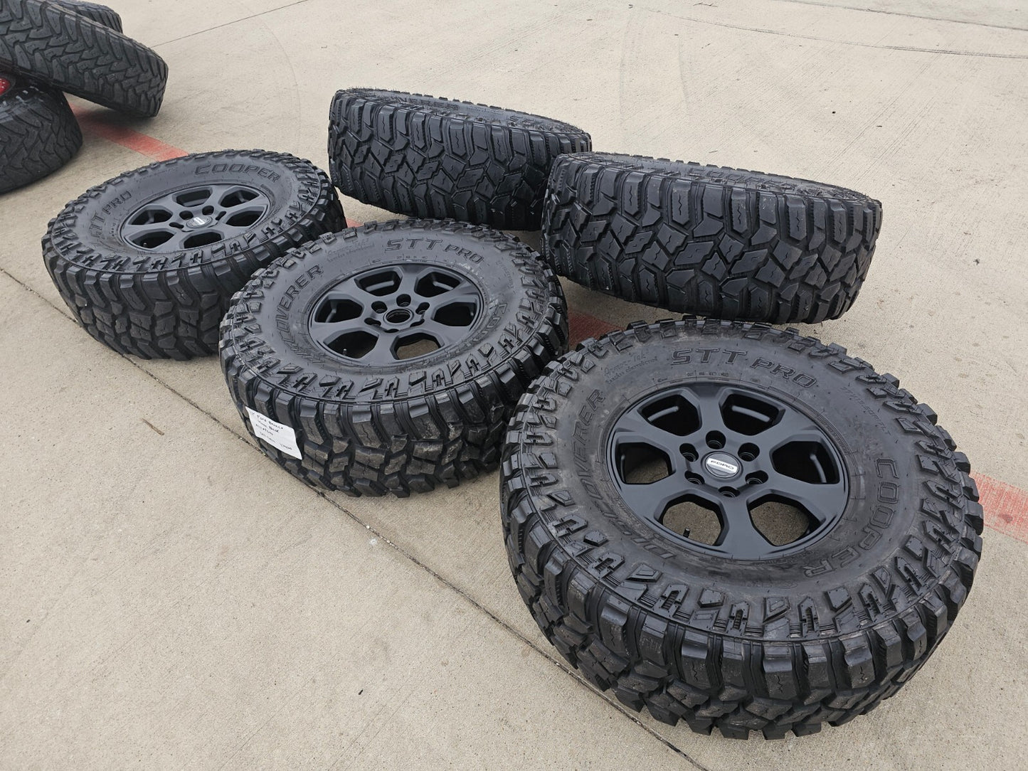 17" Ford Bronco SASQUACH wheels rims 10384 OEM Ranger COOPER STT PRO 37"