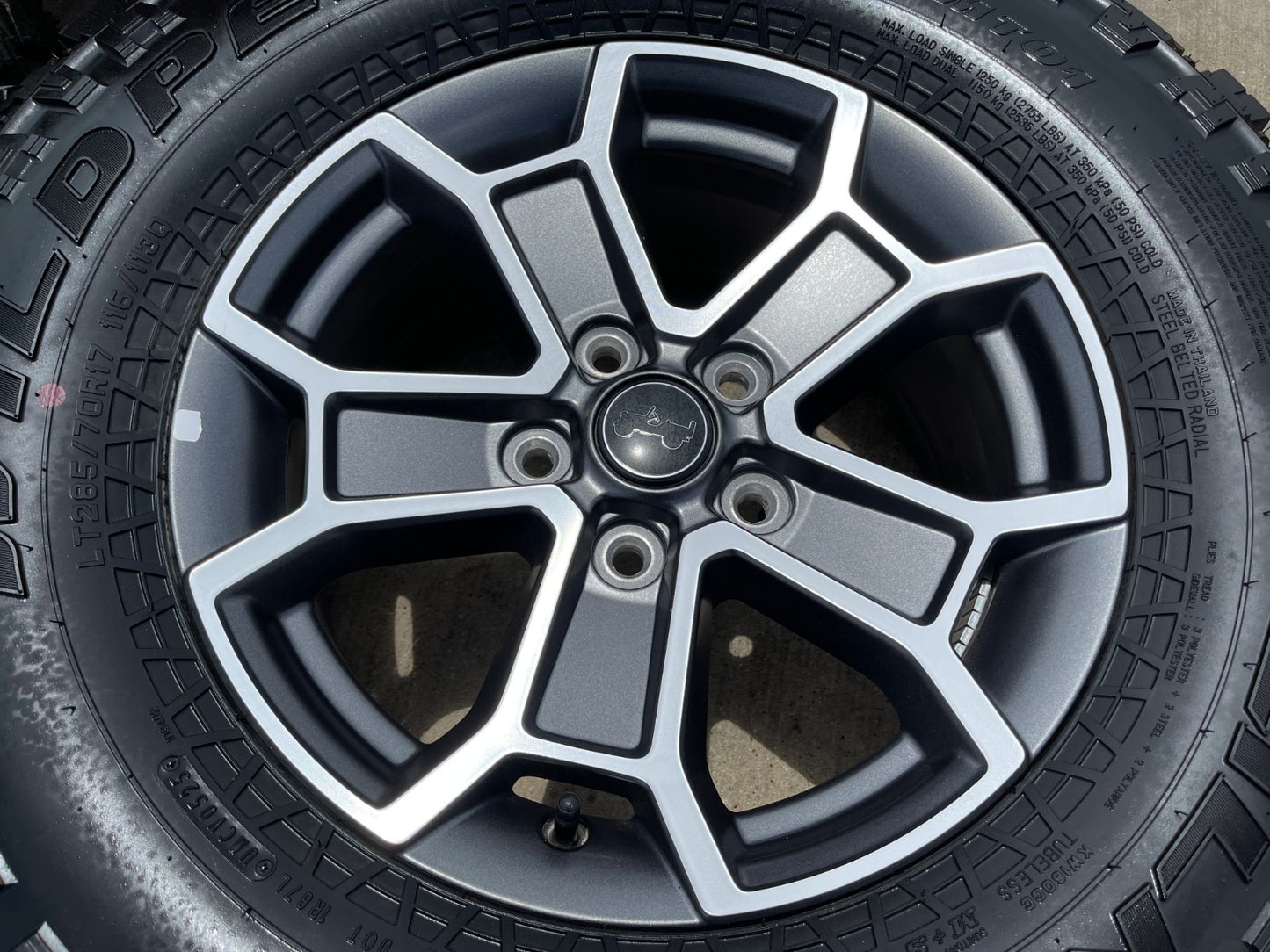 17" Jeep Wrangler Rubicon OEM 9336 wheels rims Gladiator SET FALKEN M/T 33"